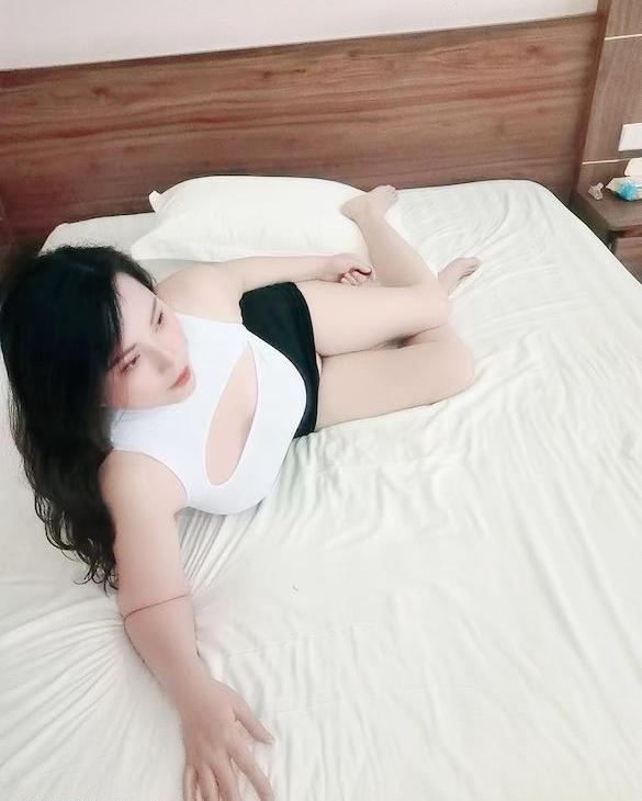 巨乳OL妮妮