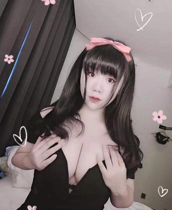 微胖巨乳小苹果